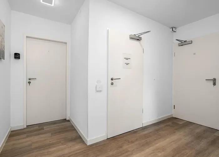 2, Direkt Am Bahnhof Apartment